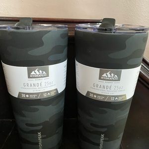 2 hydrapeak limited edition runway tumblers 25 oz each!